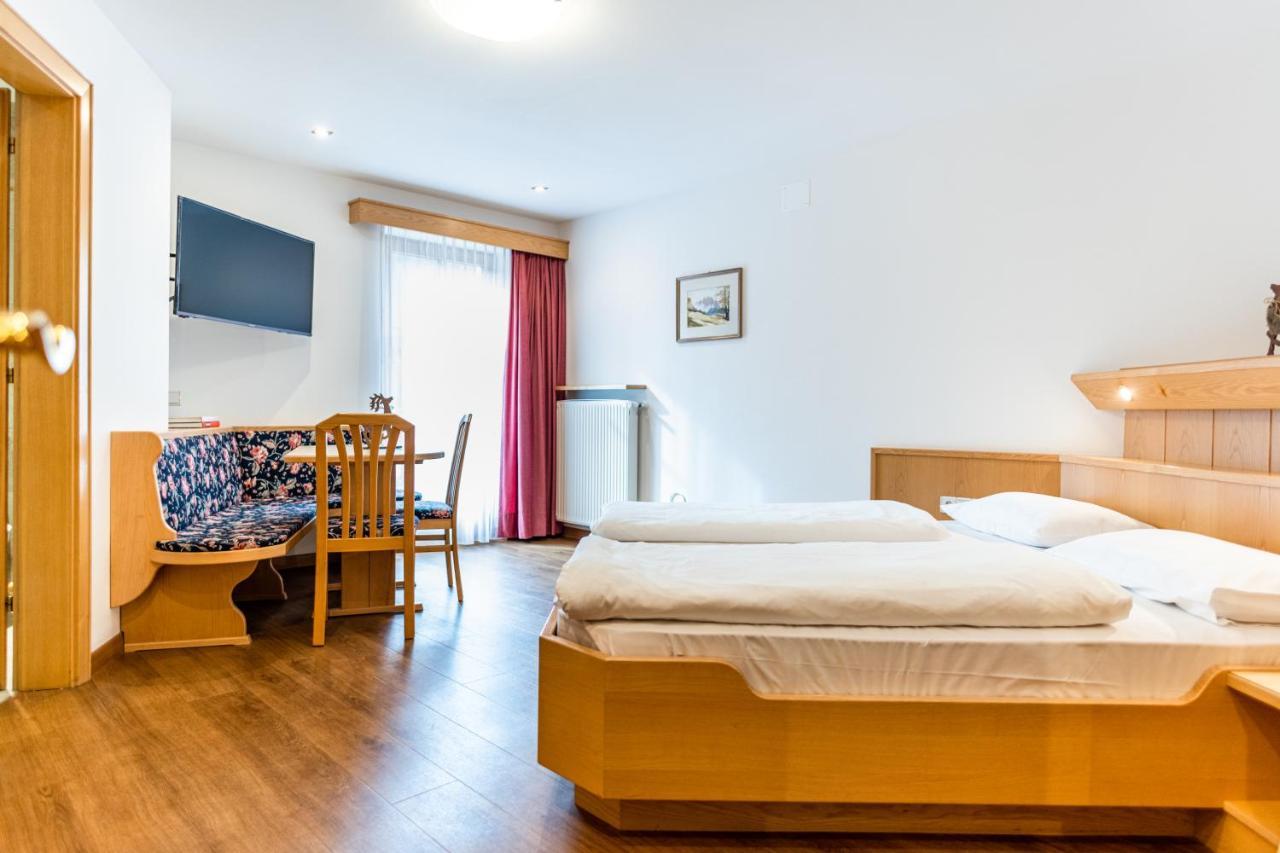 Hotel Vernel Santa Cristina Val Gardena Εξωτερικό φωτογραφία