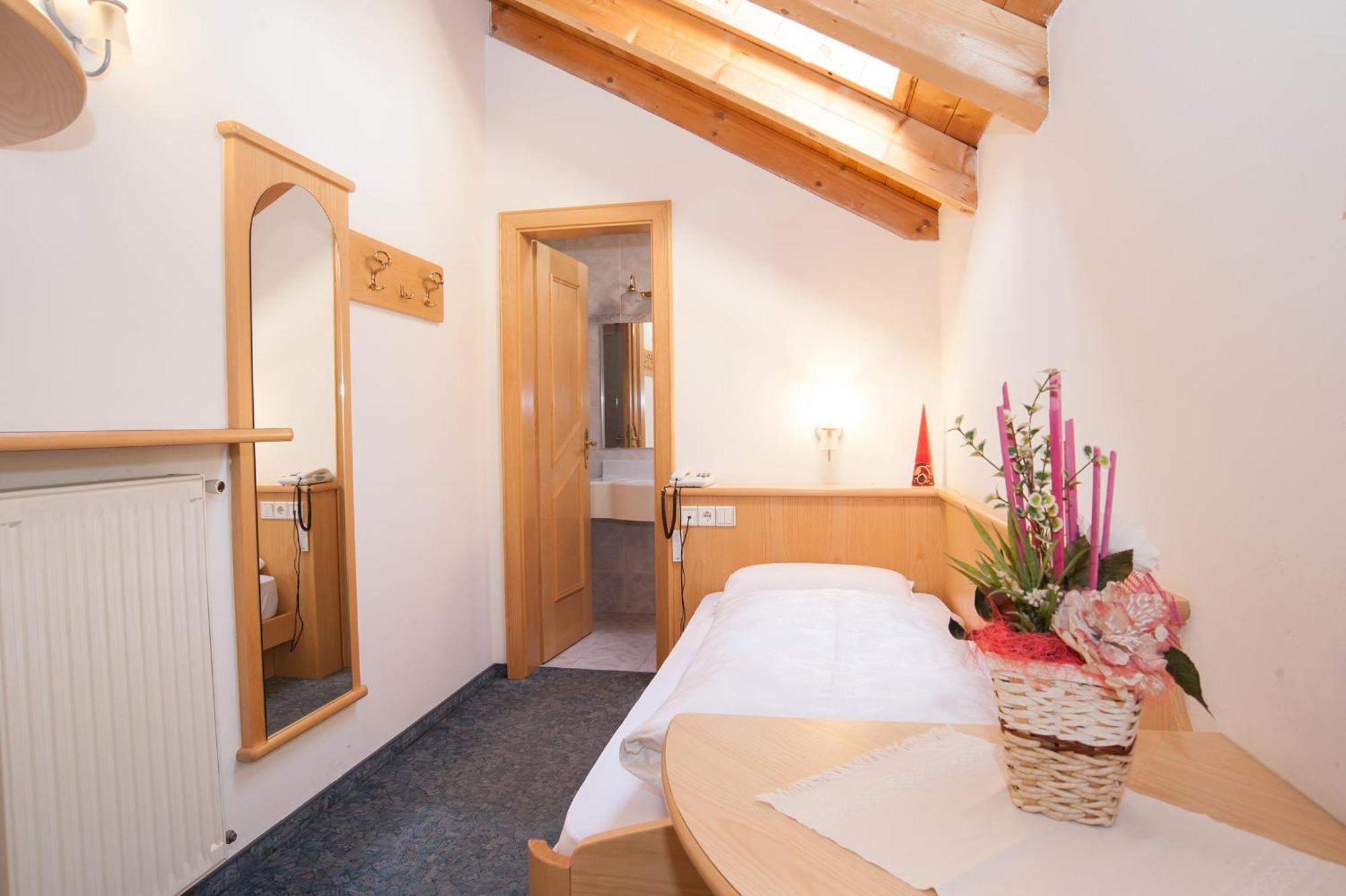 Hotel Vernel Santa Cristina Val Gardena Δωμάτιο φωτογραφία