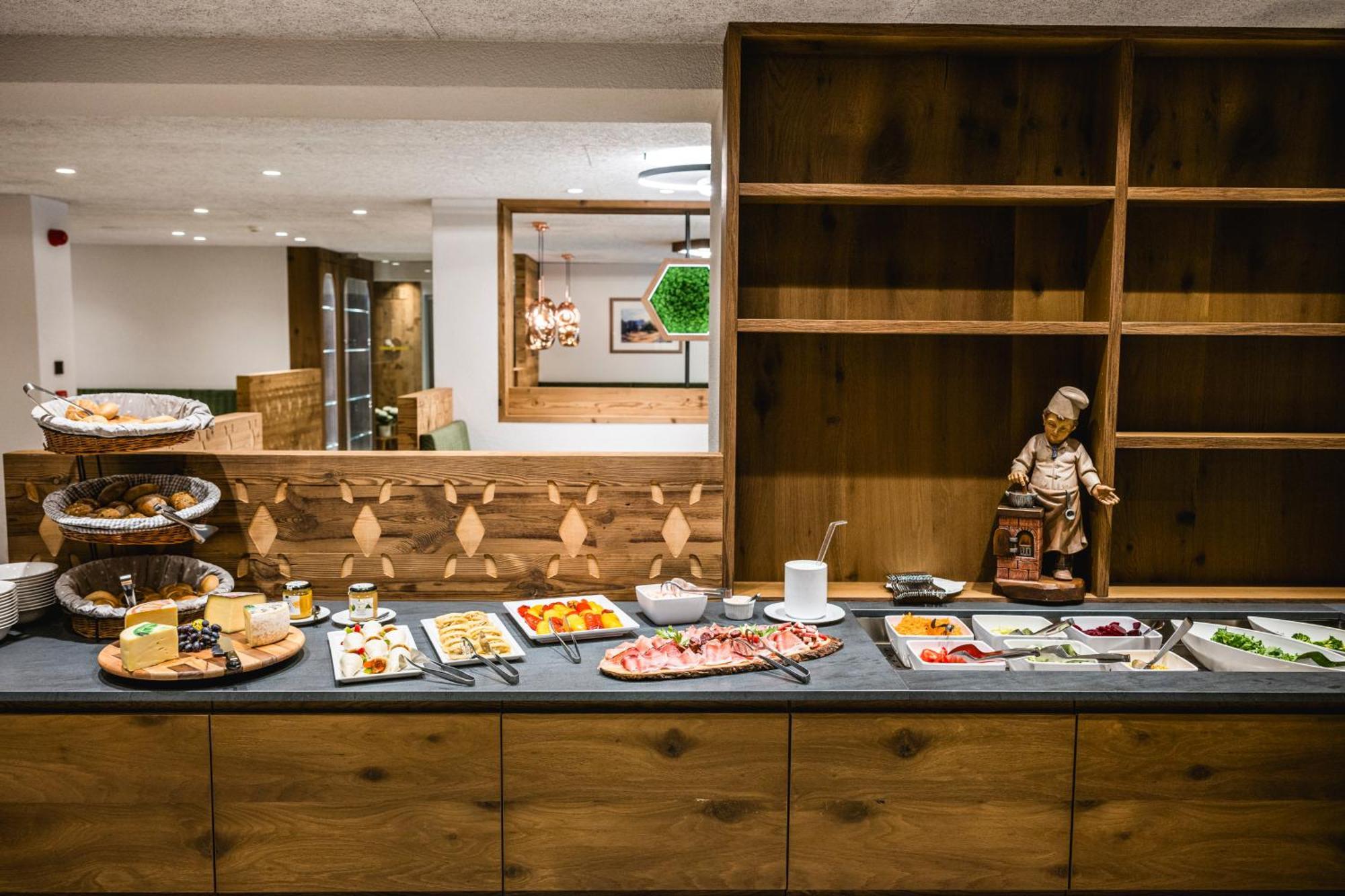 Hotel Vernel Santa Cristina Val Gardena Εξωτερικό φωτογραφία