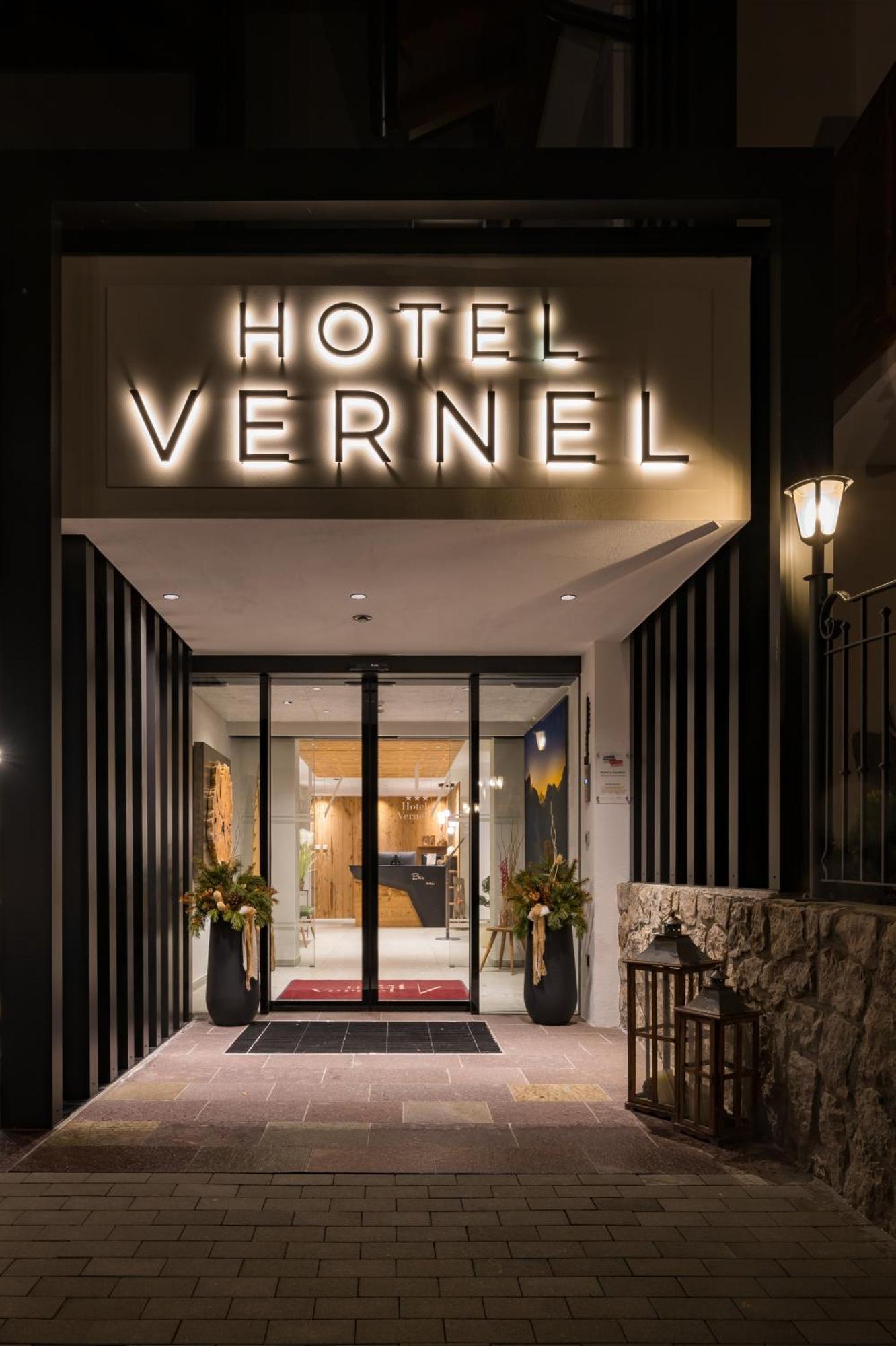 Hotel Vernel Santa Cristina Val Gardena Εξωτερικό φωτογραφία