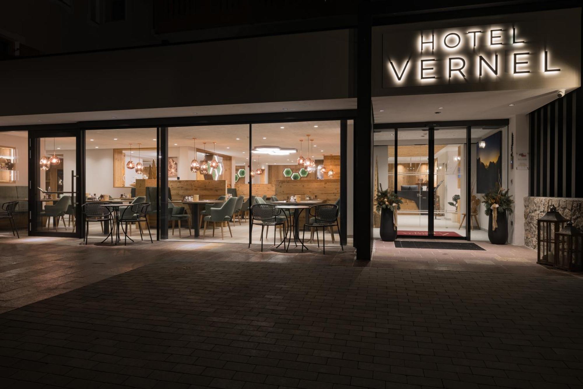 Hotel Vernel Santa Cristina Val Gardena Εξωτερικό φωτογραφία